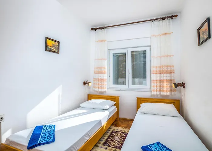 Apartament 2 Bedroom Cozy In Šilo