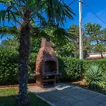 2 Bedroom Cozy In Šilo